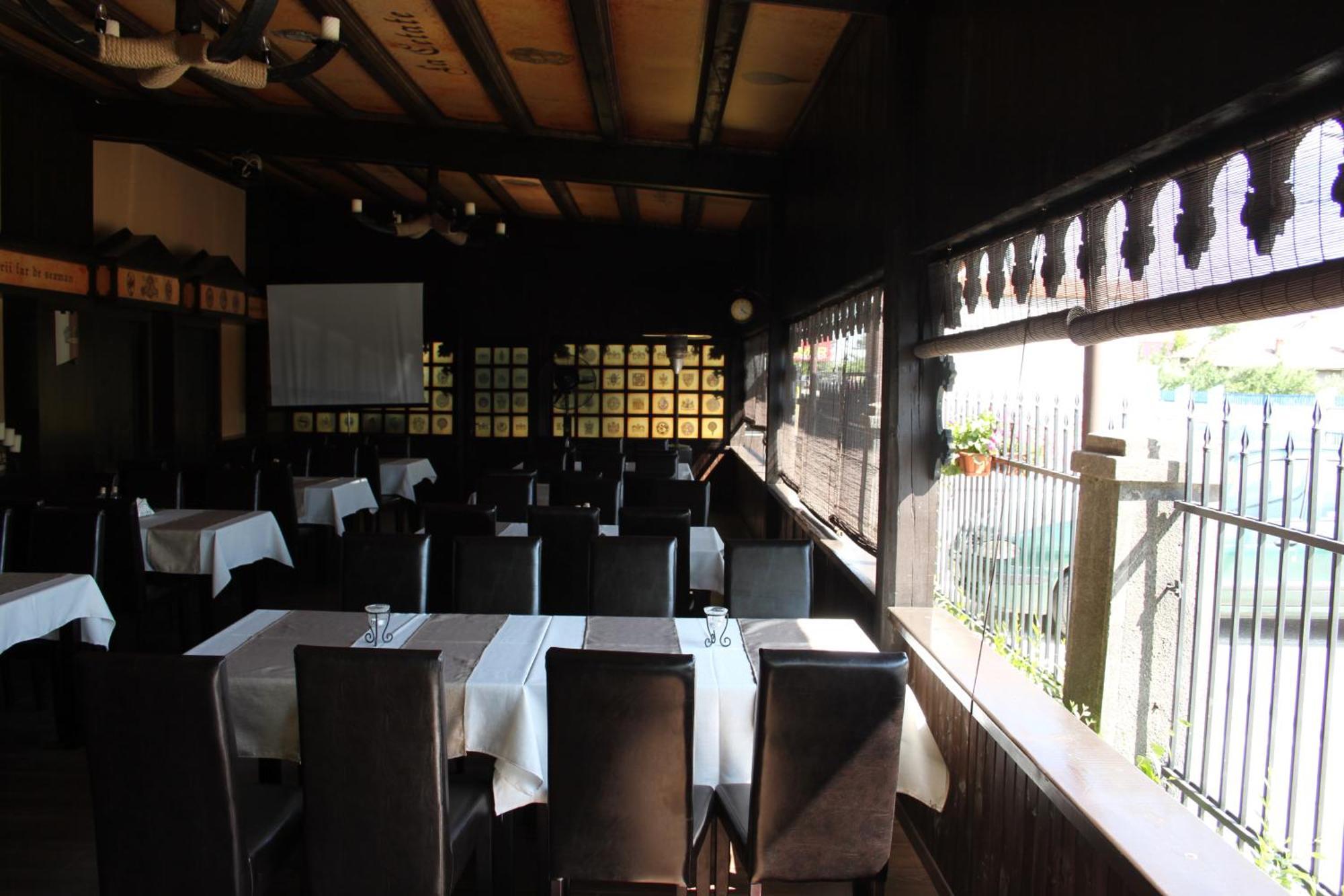 Hotel Lacetate 皮特什蒂 外观 照片
