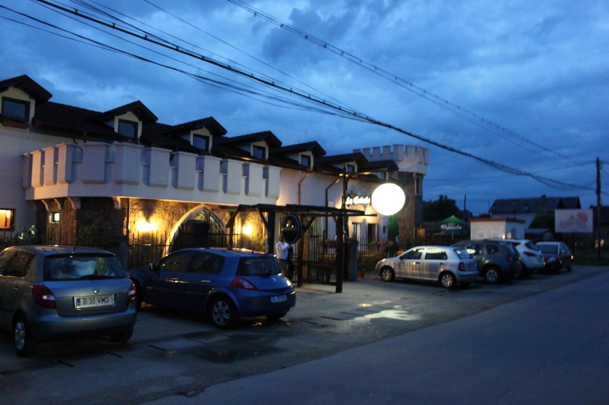 Hotel Lacetate 皮特什蒂 外观 照片