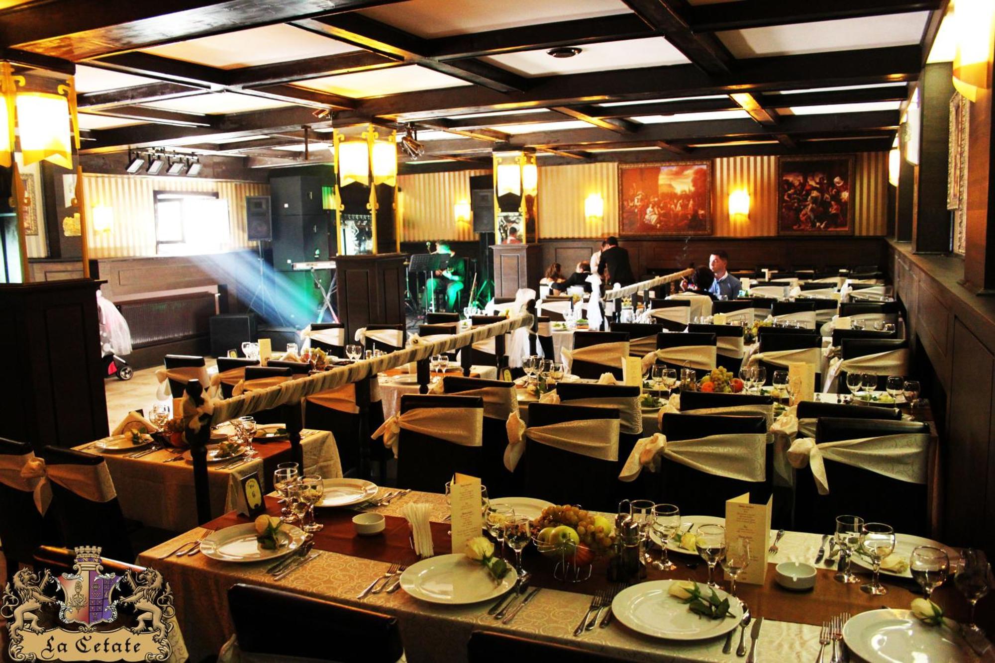 Hotel Lacetate 皮特什蒂 外观 照片