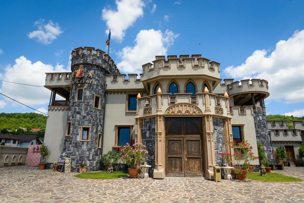 Hotel Lacetate 皮特什蒂 外观 照片